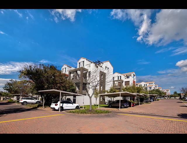 1 BEDROOM APARTMENT FOR SALE IN LONEHILL
